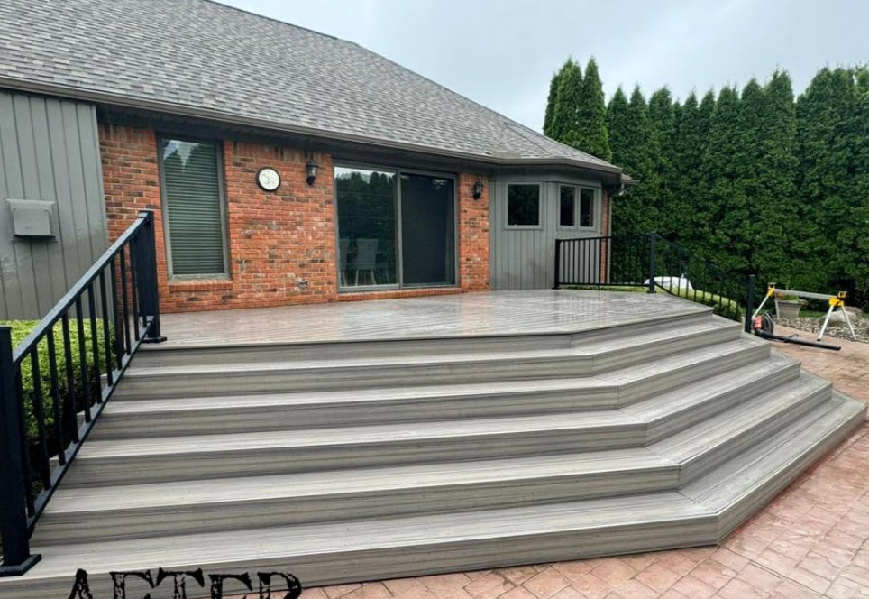 Trex deck with wraparound steps